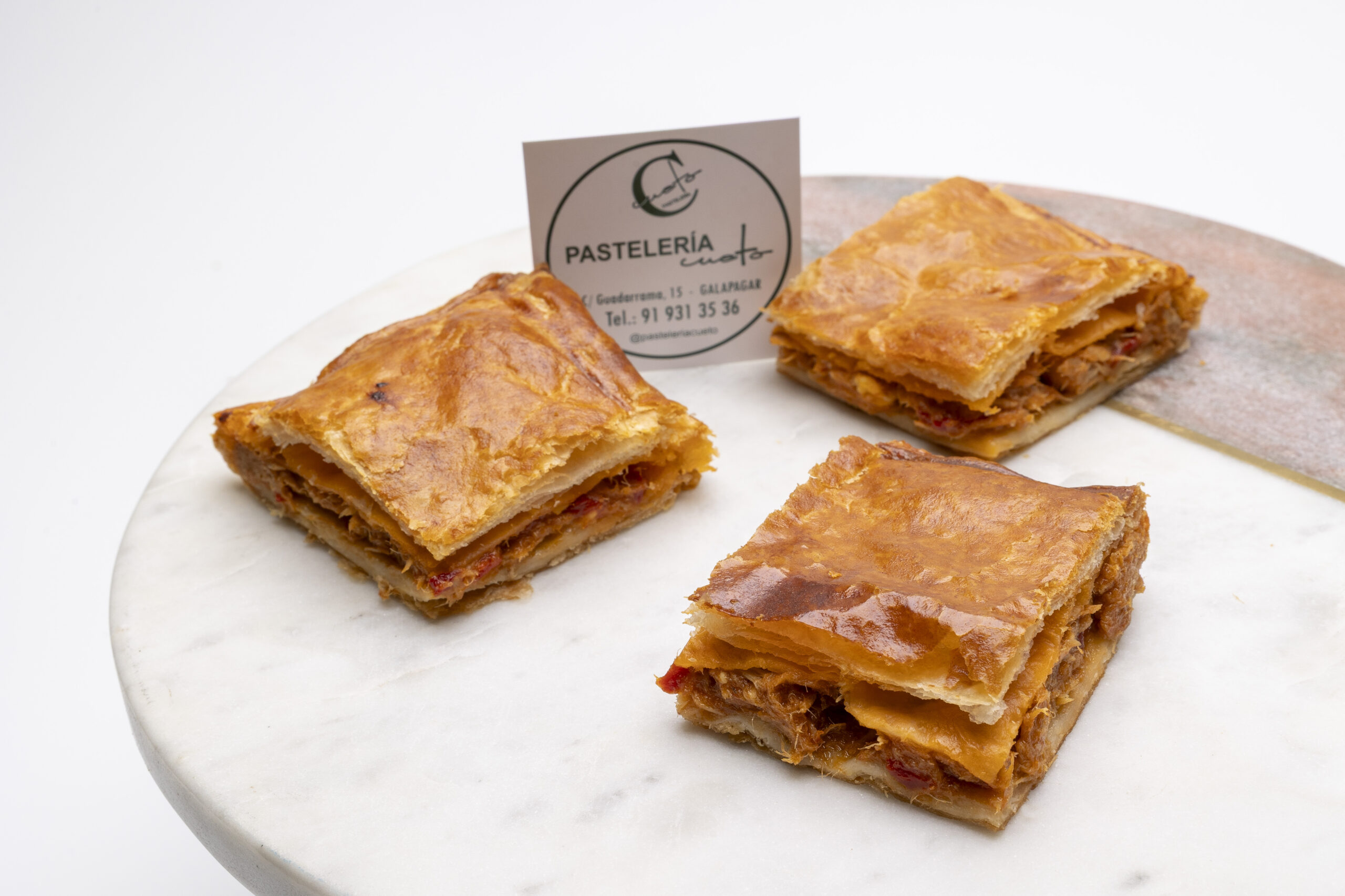 Pack picoteo especial 3 Empanada de atún cortada